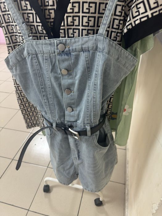 комбинезон джинсовый на лямках