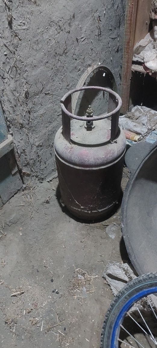 gazbolon sotiladi xama joyi yaxsh  narxini kelishamiz