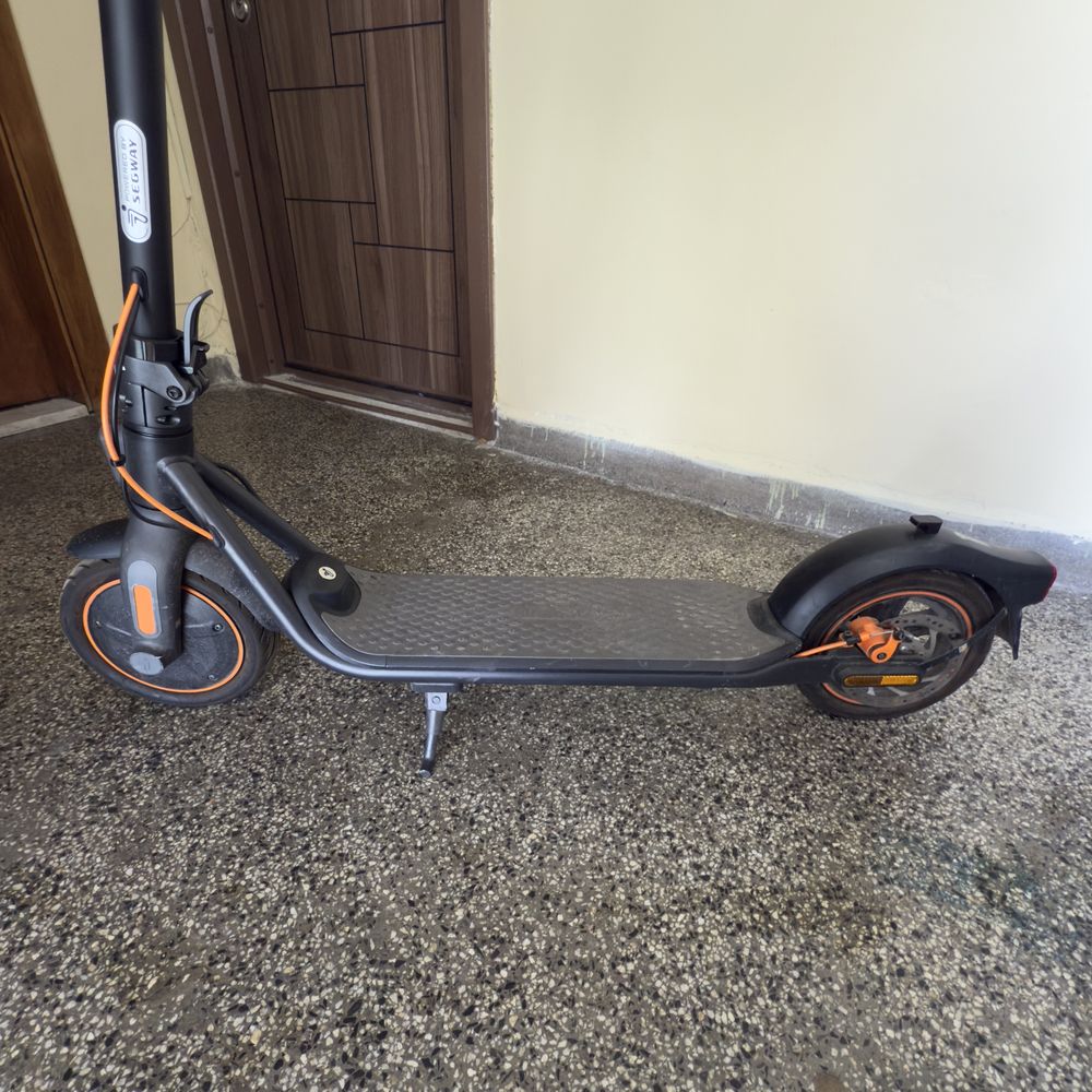 Електрическа тротинетка Ninebot F40E Segway
