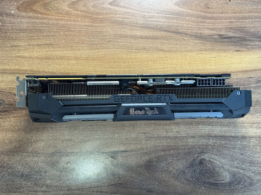 Продаю видеокарту RTX 2080 Super GameRock palit