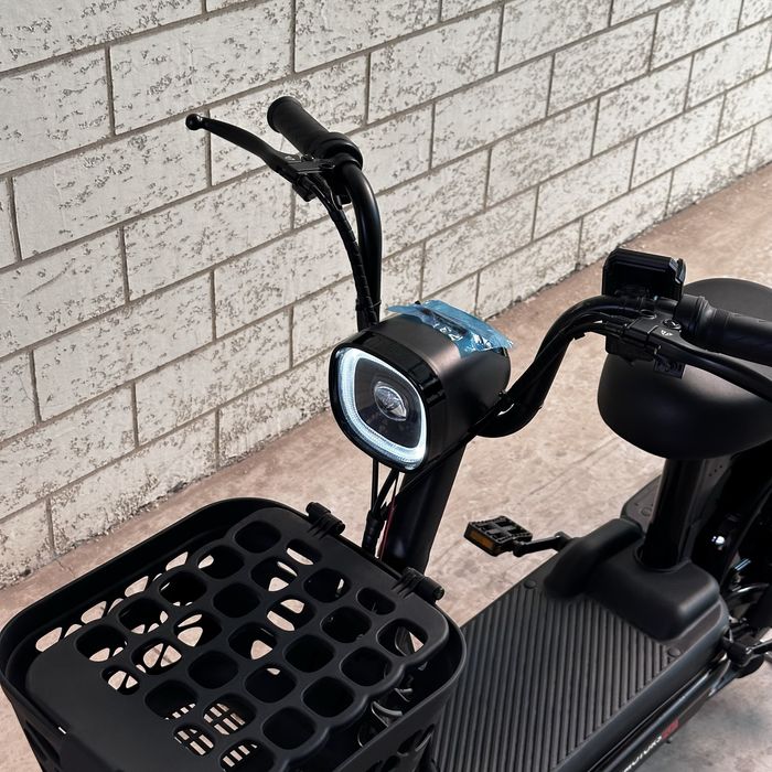 Скутер,мото skuter samakat moto