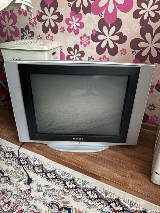 Продается телевизор