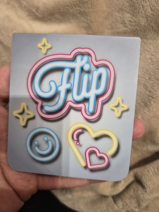 Стикер светящий для флип 5