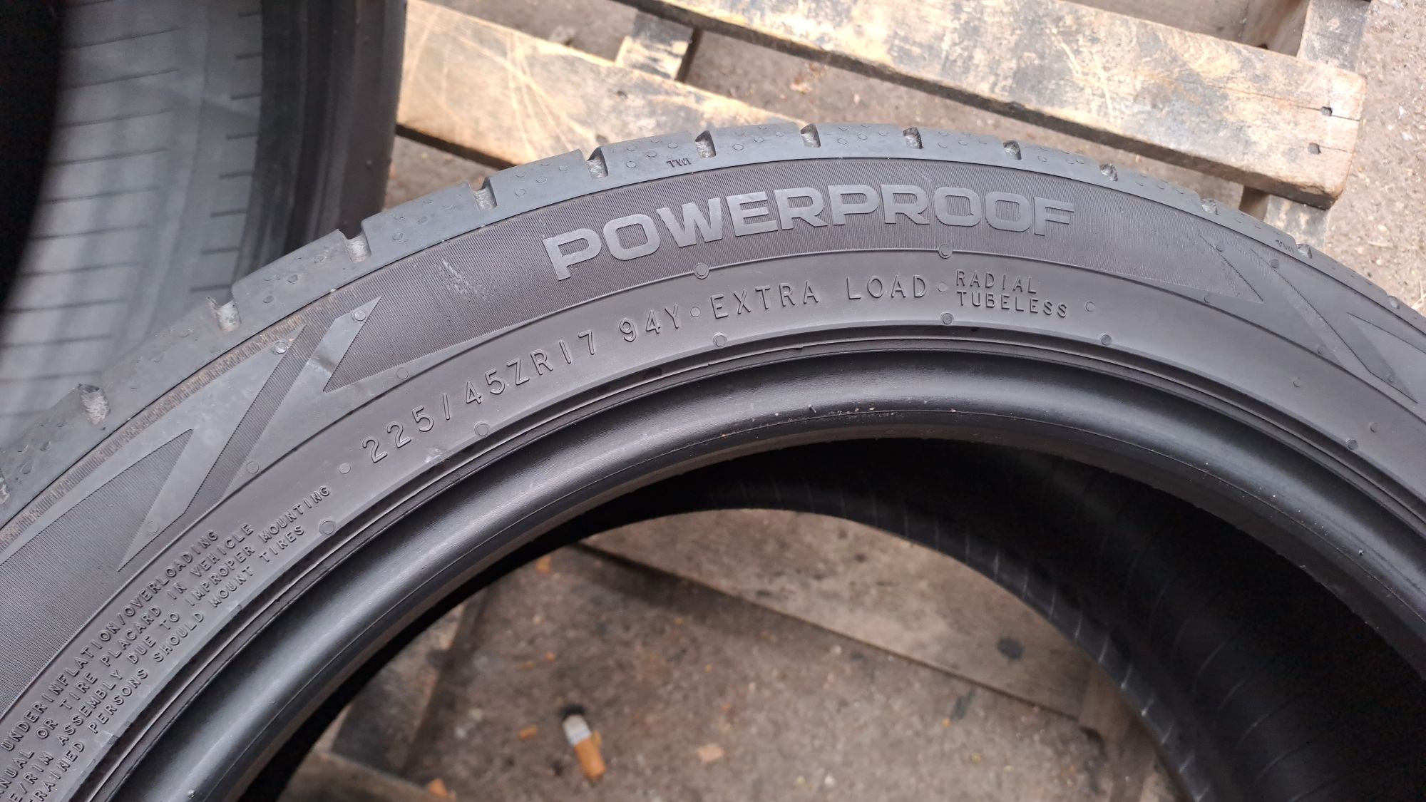 2бр. 225/45/17 Nokian Powerproof