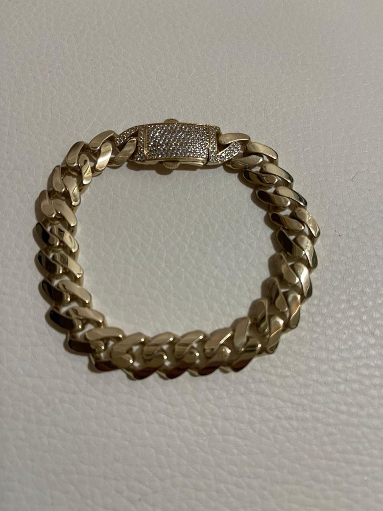 Bratara aur 14k, model cuban