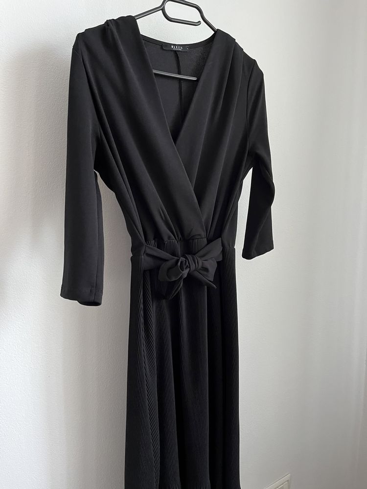 Rochie midi neagră