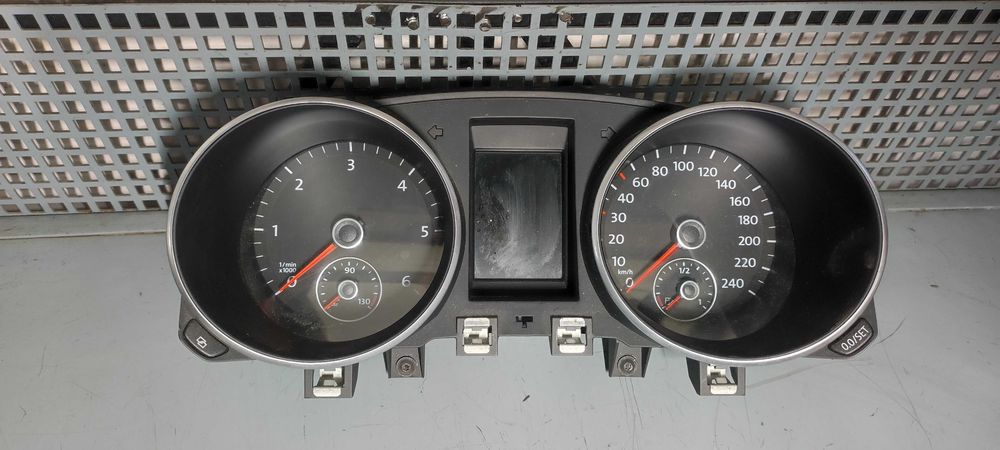 Ceasuri bord maxidot  volkswagen vw golf 6 variant 2.0 140 cp CBDB
