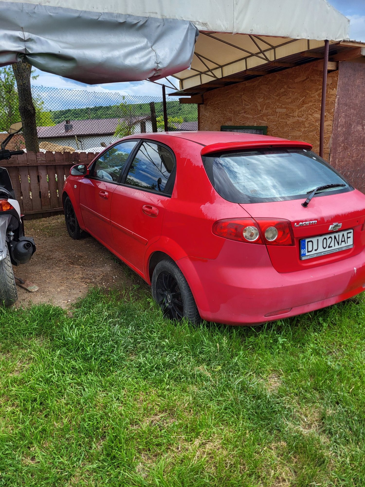 Mașina chevrolet lacetti