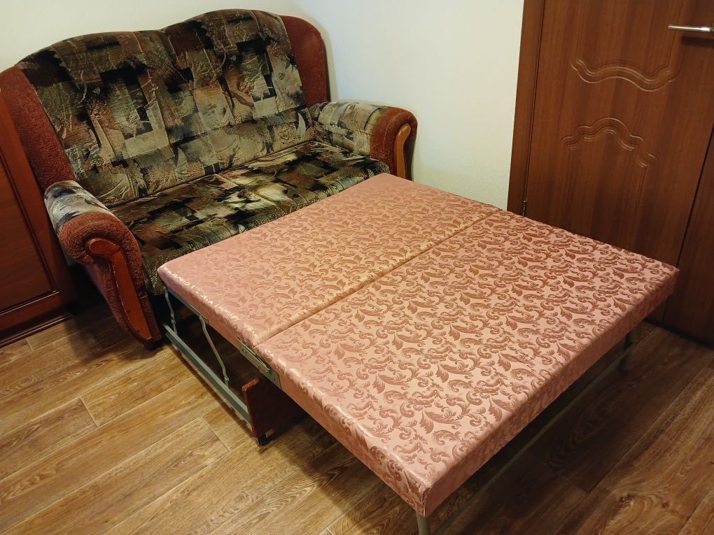 Продаётся диван !