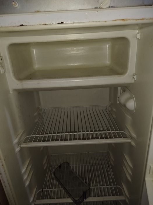 Vând frigider compresor functional