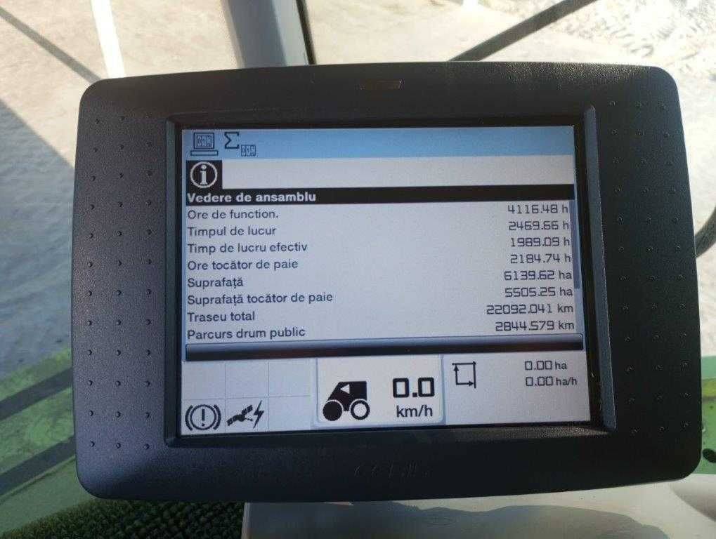 Combina CLAAS Tucano 450 4WD