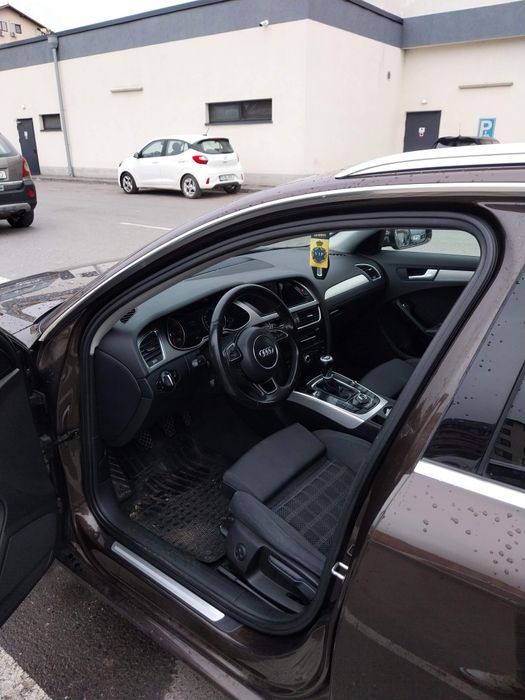 Audi a4 b8,5  avânt