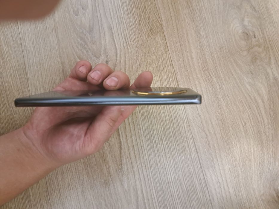 Продам Honor x9c 5G