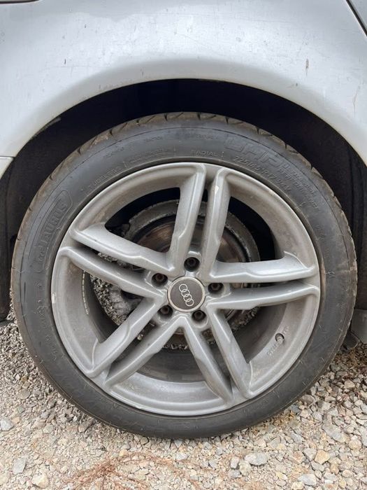 Продавам Audi A4 2.0tdi BLB 140кс САМО на части