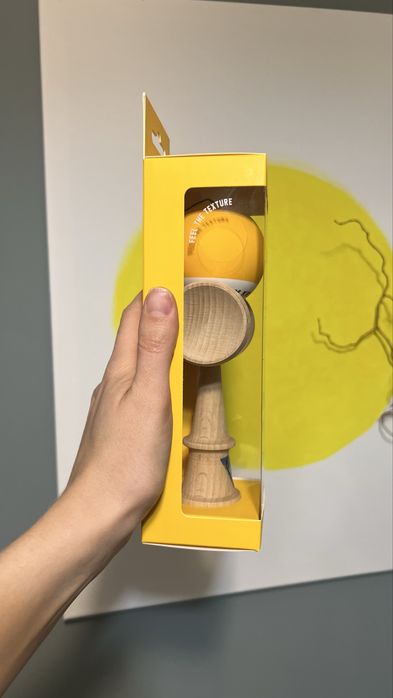Kendama Krom Pop rubber galbena
