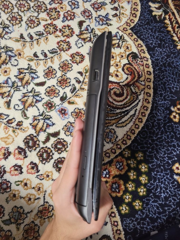 Samsung kompyuter sotiladi i5