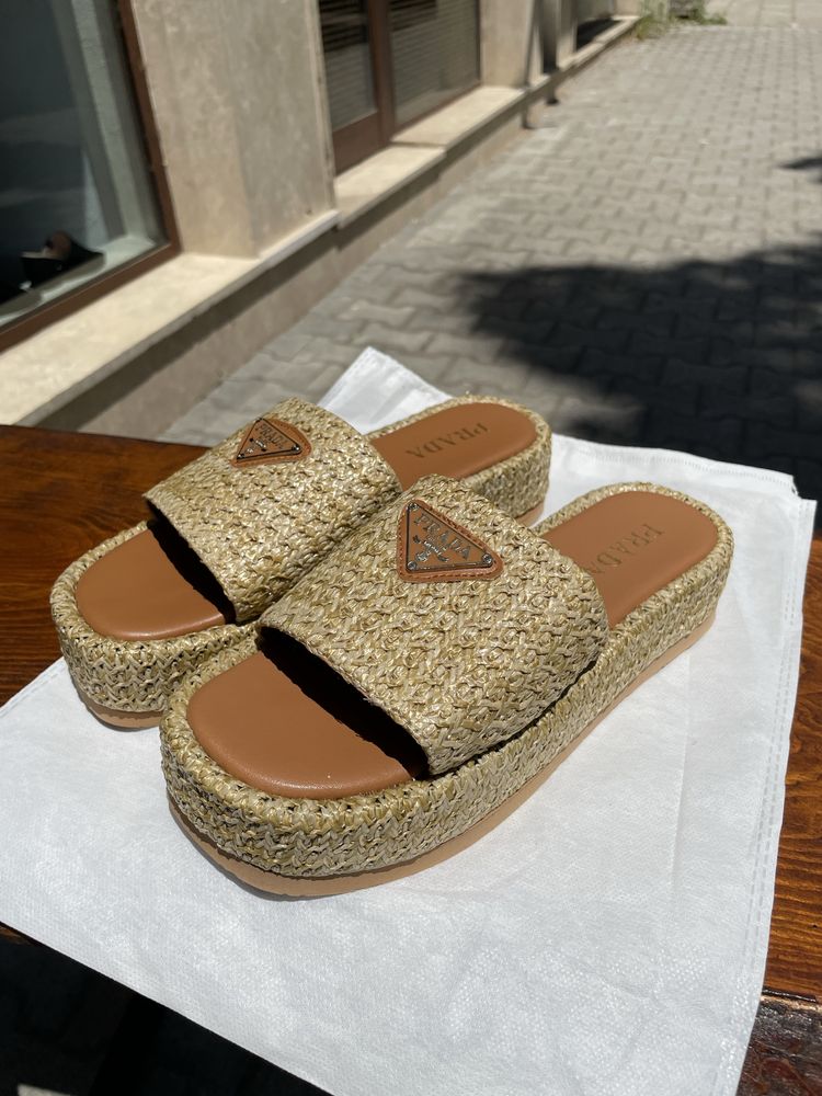 Prada дамски чехли
