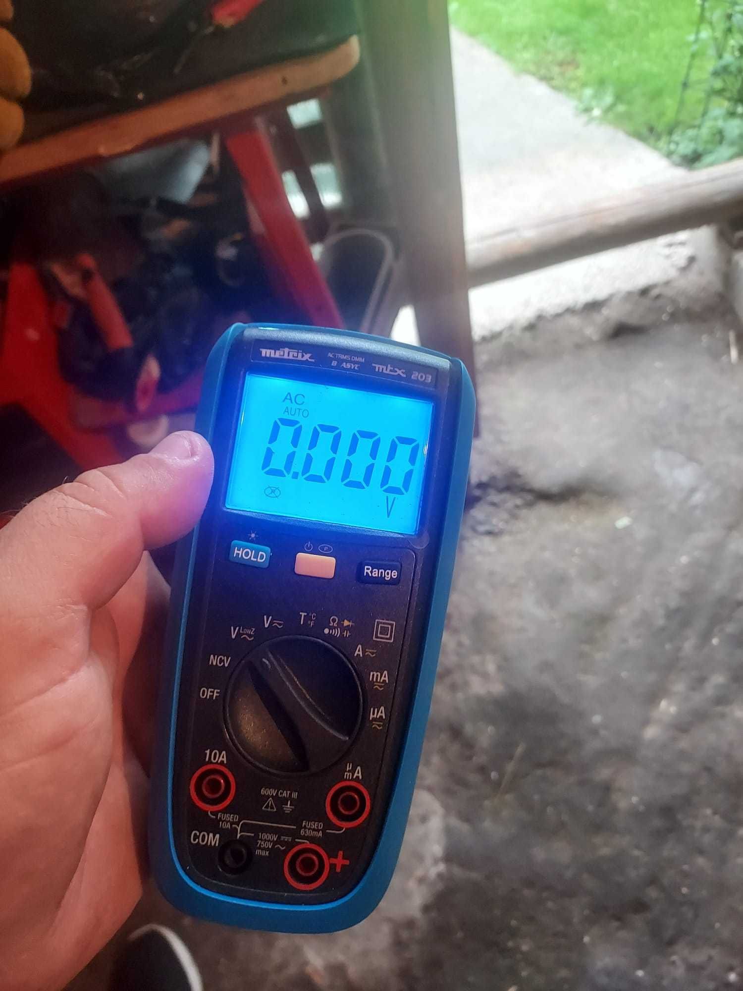 Multimetru digital metrix 203