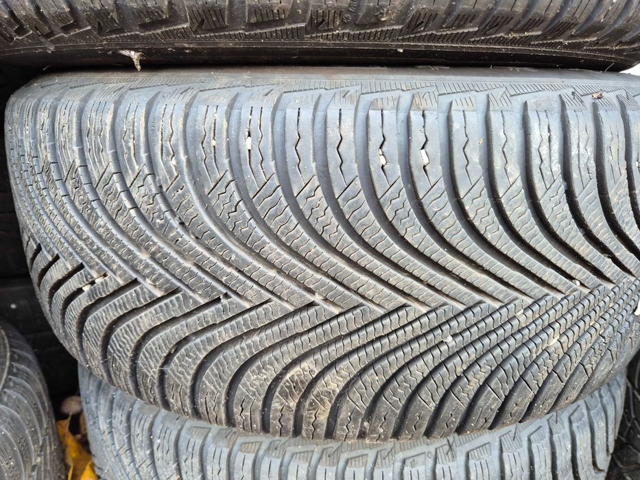 Roti Jante Anvelope IARNA 5x120 17'' 225/55/17 OE BMW Seria 3 GT 5 F10