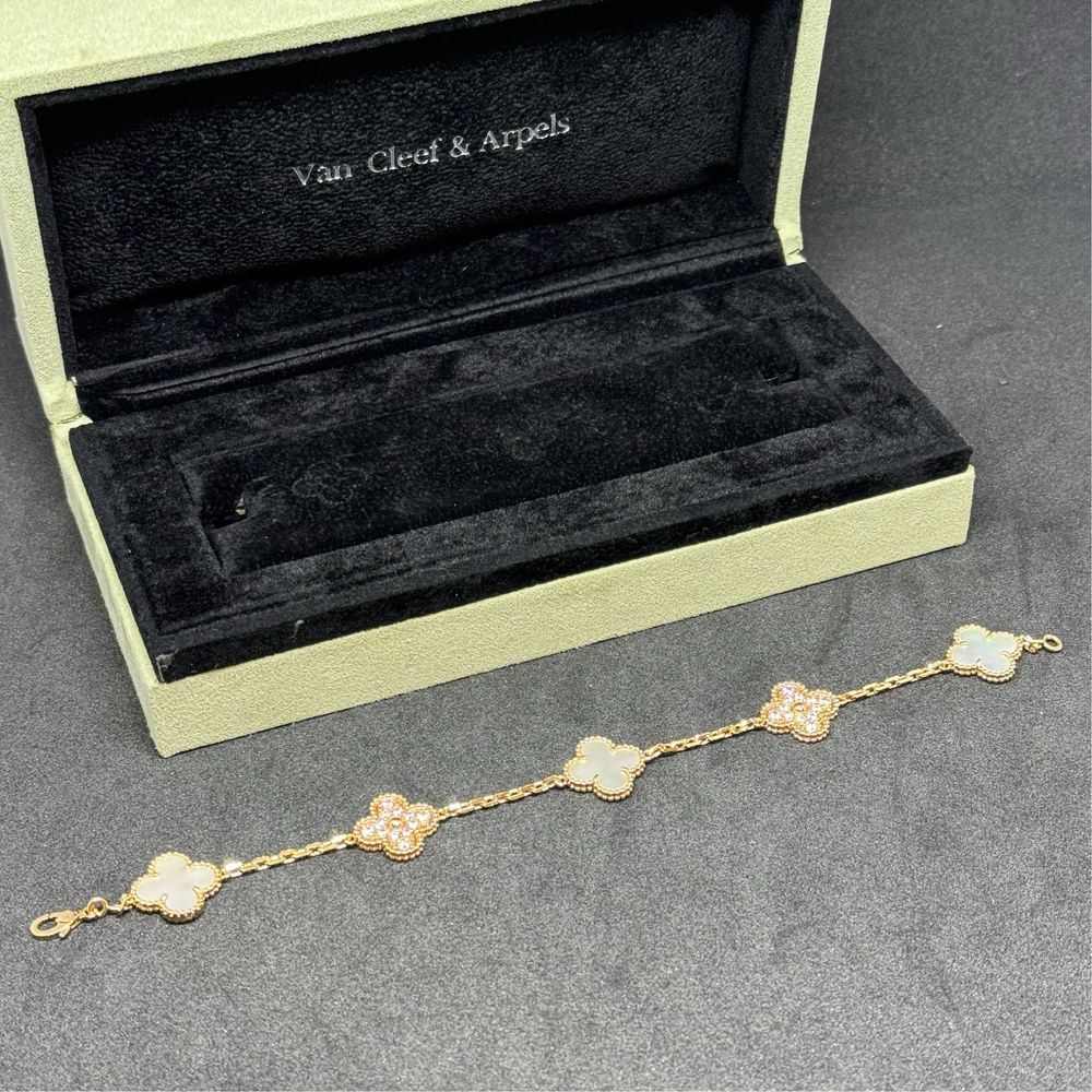 Гривна Van Cleef & Arpels - 5 различни цвята.