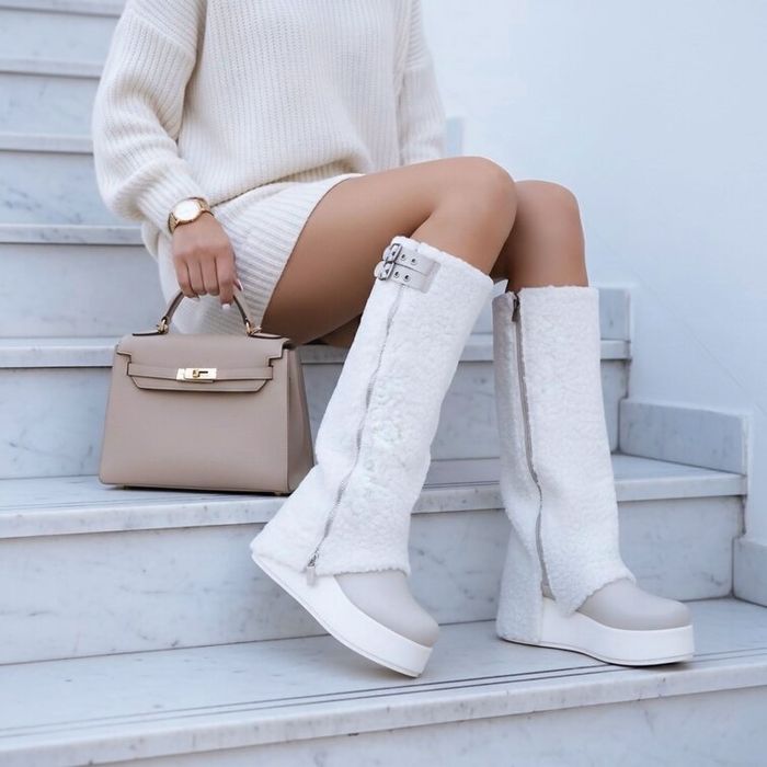 Ботуши на платформа - бежова кожа 36-40 номер