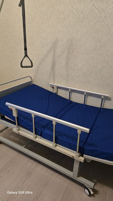Кровать медицинская