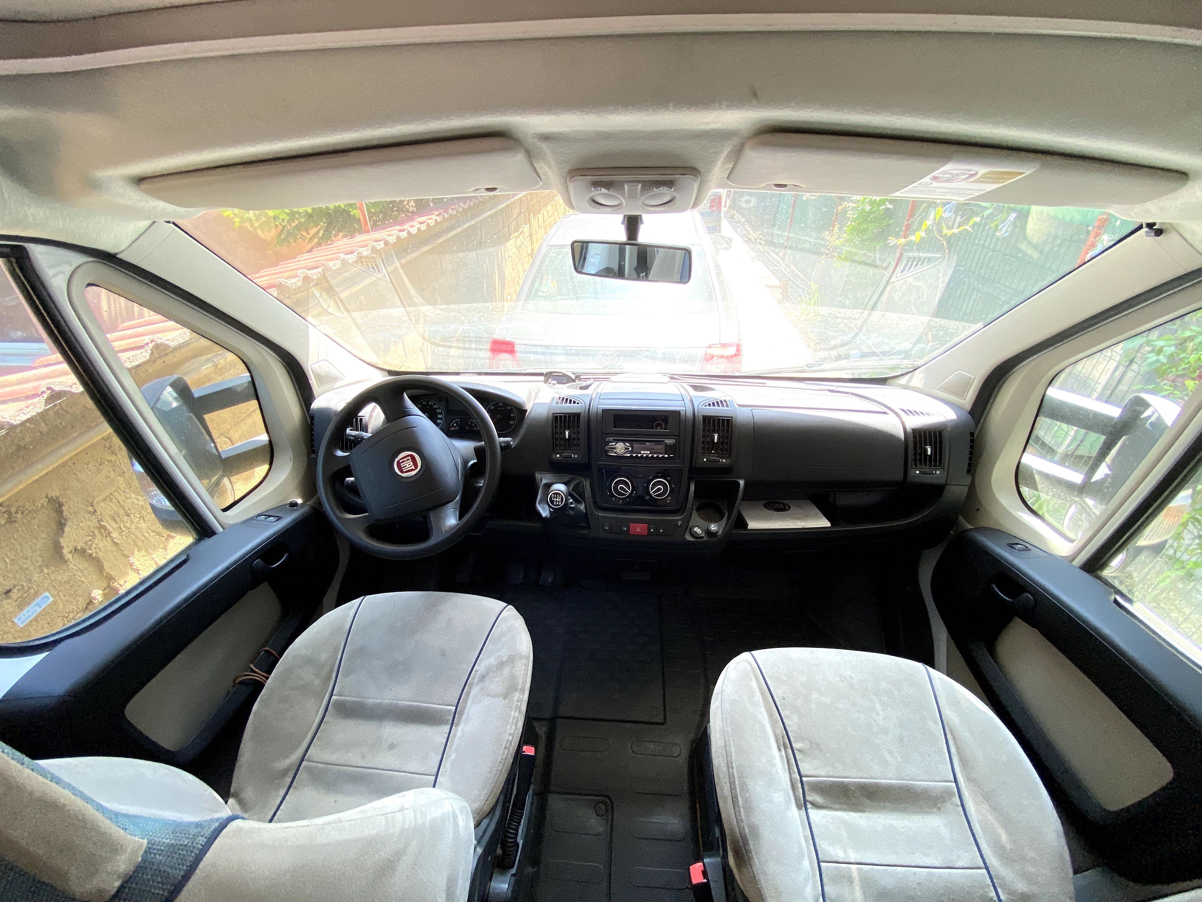Autorulota / Campervan Fiat Adria SunLiving 6 locuri, an 2012, diesel