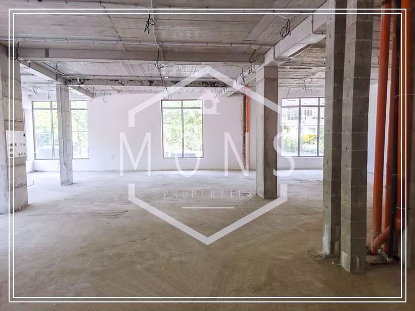 Продава се Магазин в Велико Търново, Бузлуджа - 324 кв.м за 926 €/кв.м - Снимка #3