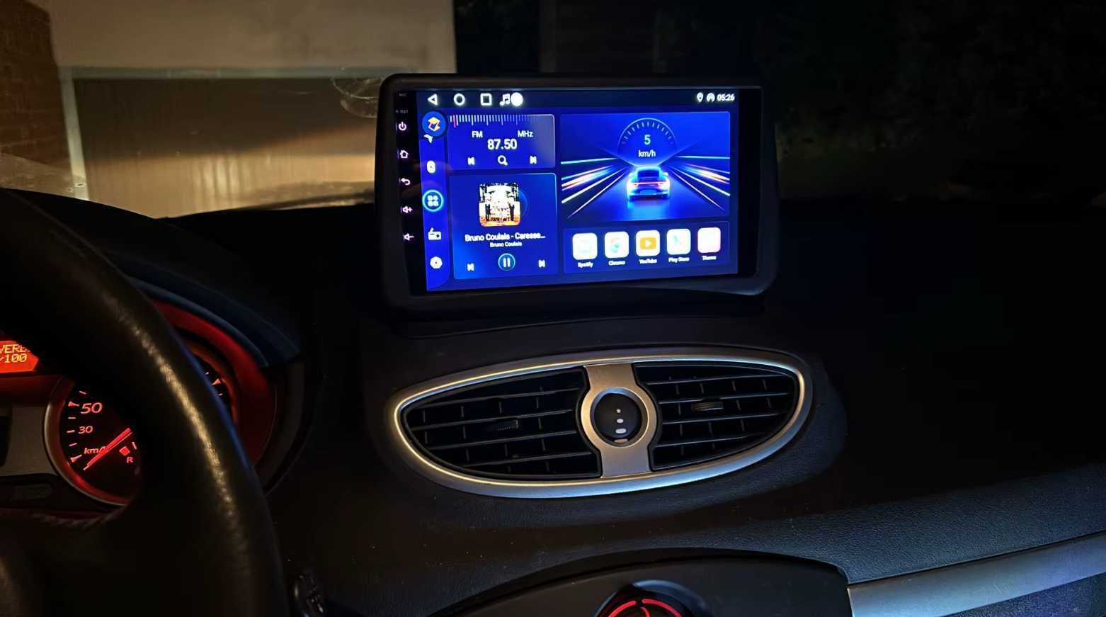 Navigatie Android Renault Clio 3 1-8GB RAM - CarPlay QLed 4G DSP