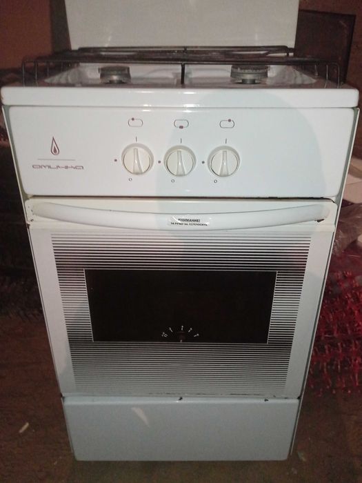Продам газовую плиту