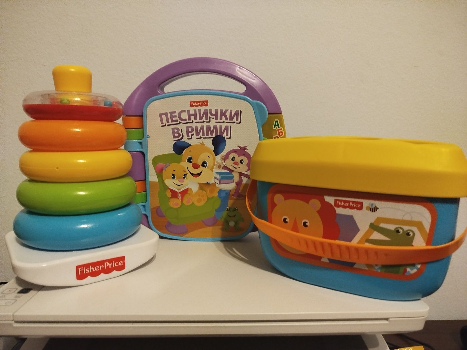 Образователни бебешки играчки Fisher Price