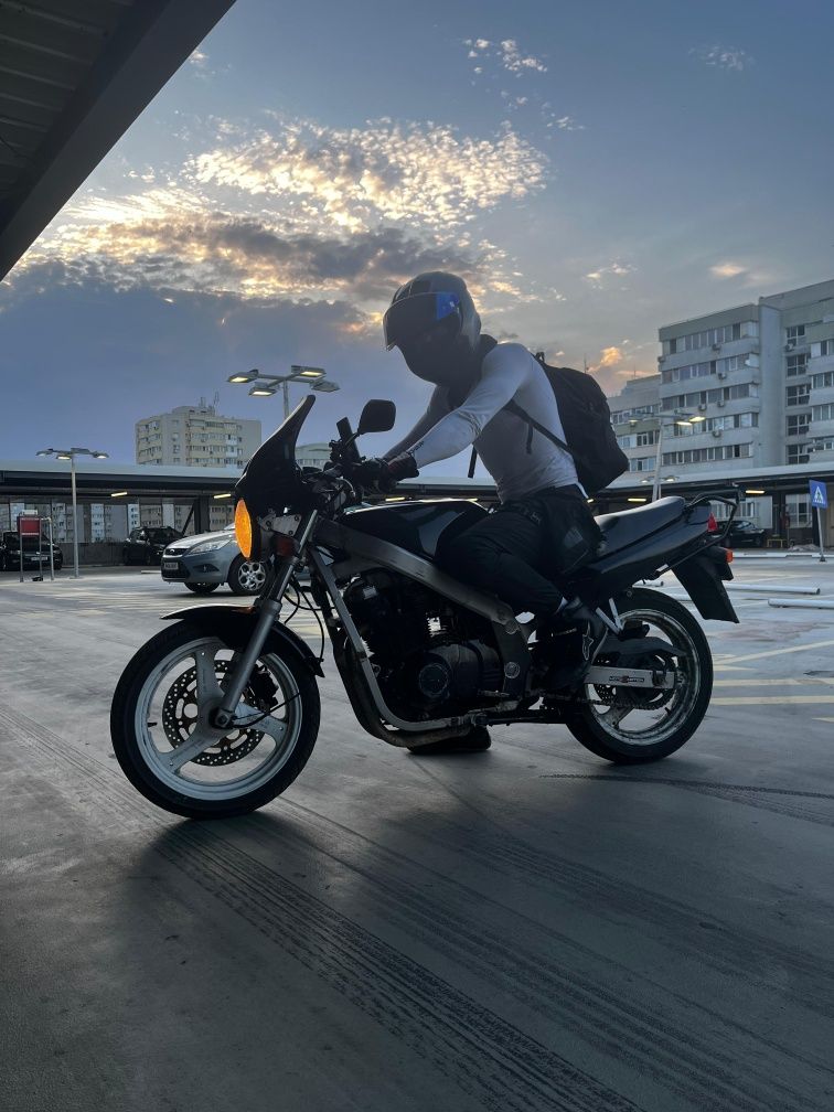 Vand 2 Suzuki Gs500 sau schimb cu ceva A2