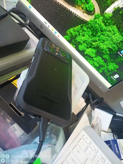 Продавам телефон с термо камера DOOGEE V20 PRO