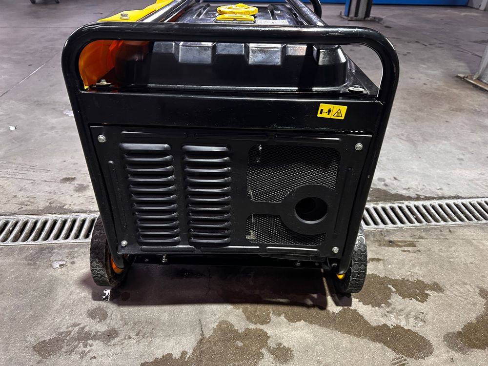 Vand generator Stanley monofazat si trifazat folosit ocazional