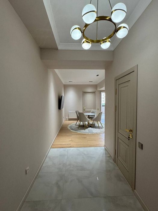 Продаётся м. Горького 3 комнатная квартира 
в Новостройке