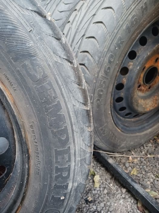 Cauciucuri vara 205 60 16