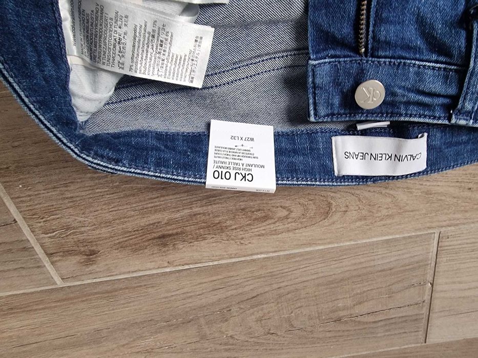 Calvin Klein дънки размер 27 / S