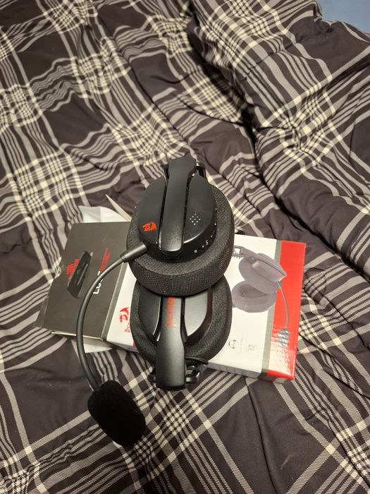 Vand casti gaming  wireless