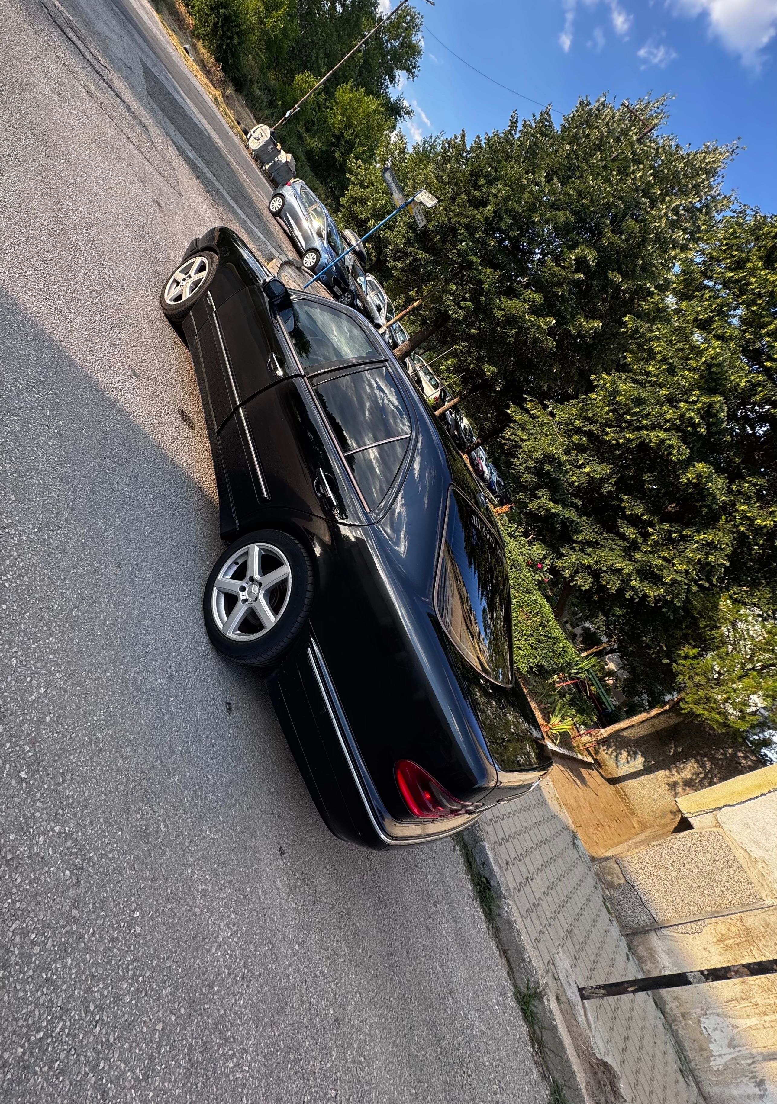 Продавам Mercedes E 270 CDI 2002 год