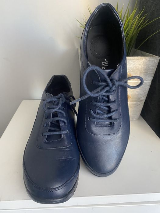 Естествена кожа обувки