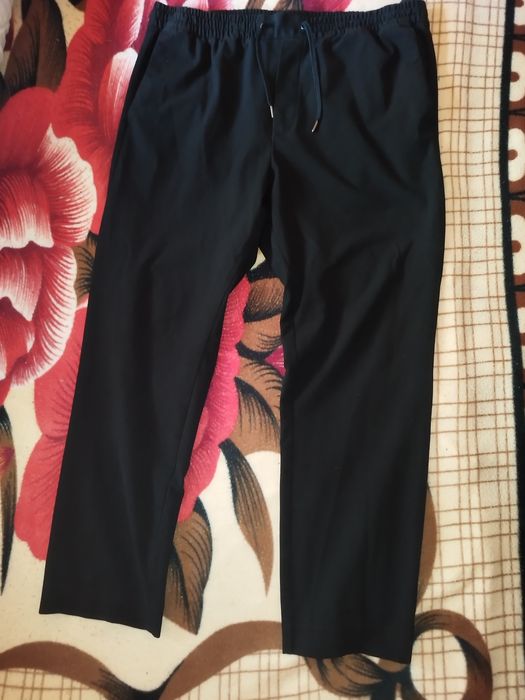 Продавам мъжки панталон H&M