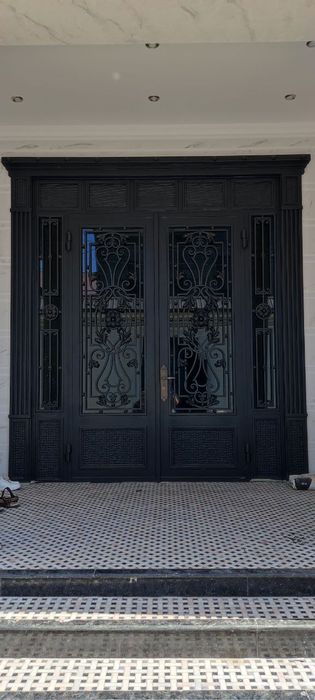 Изготовление Навесы перила двери ворота разной сложности и размеров.