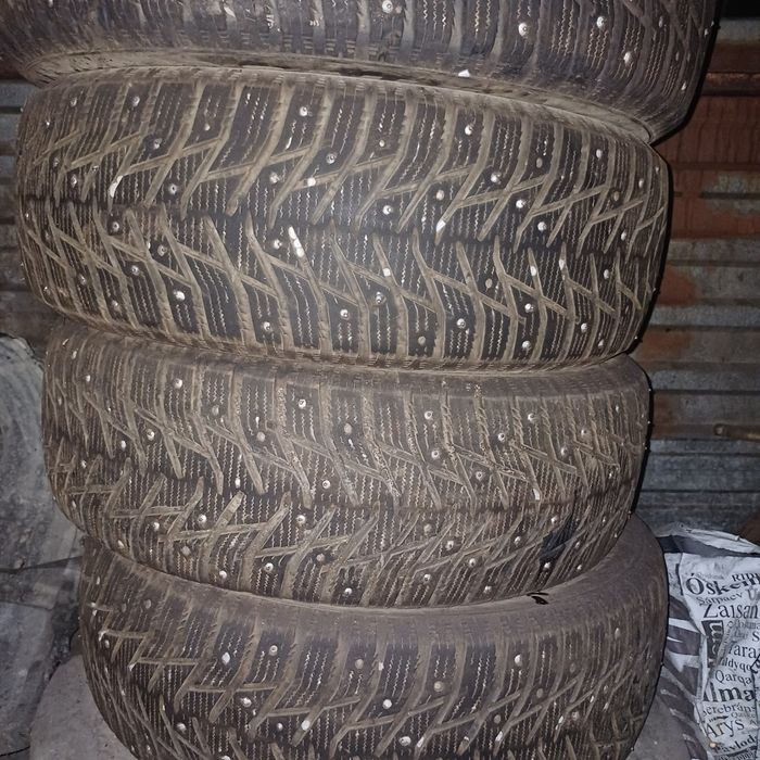 Продам зимнего резину