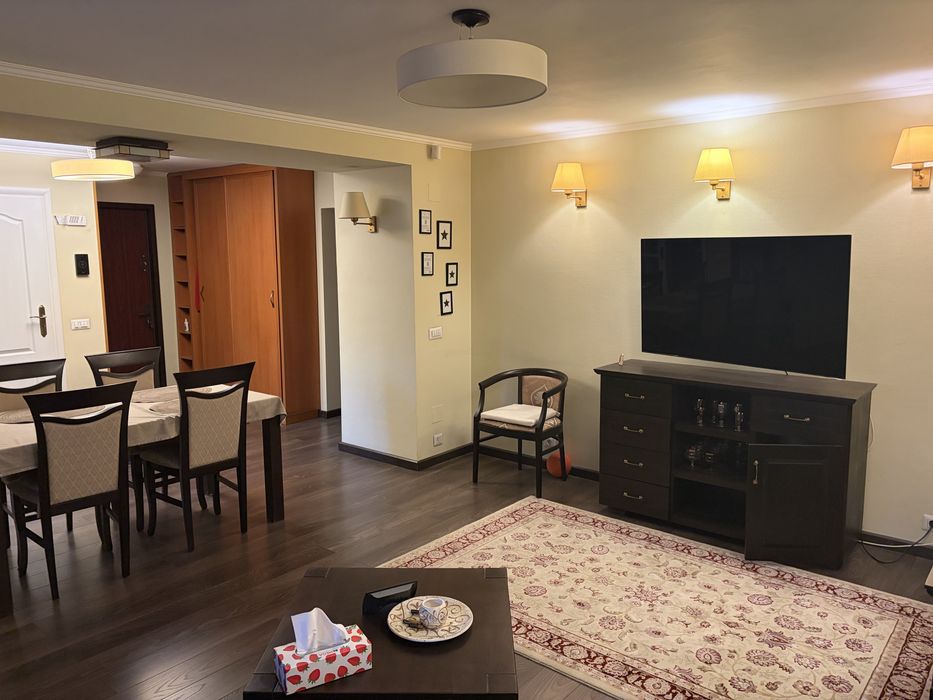 Vand apartament 3 camere et 1 Scriitorilor