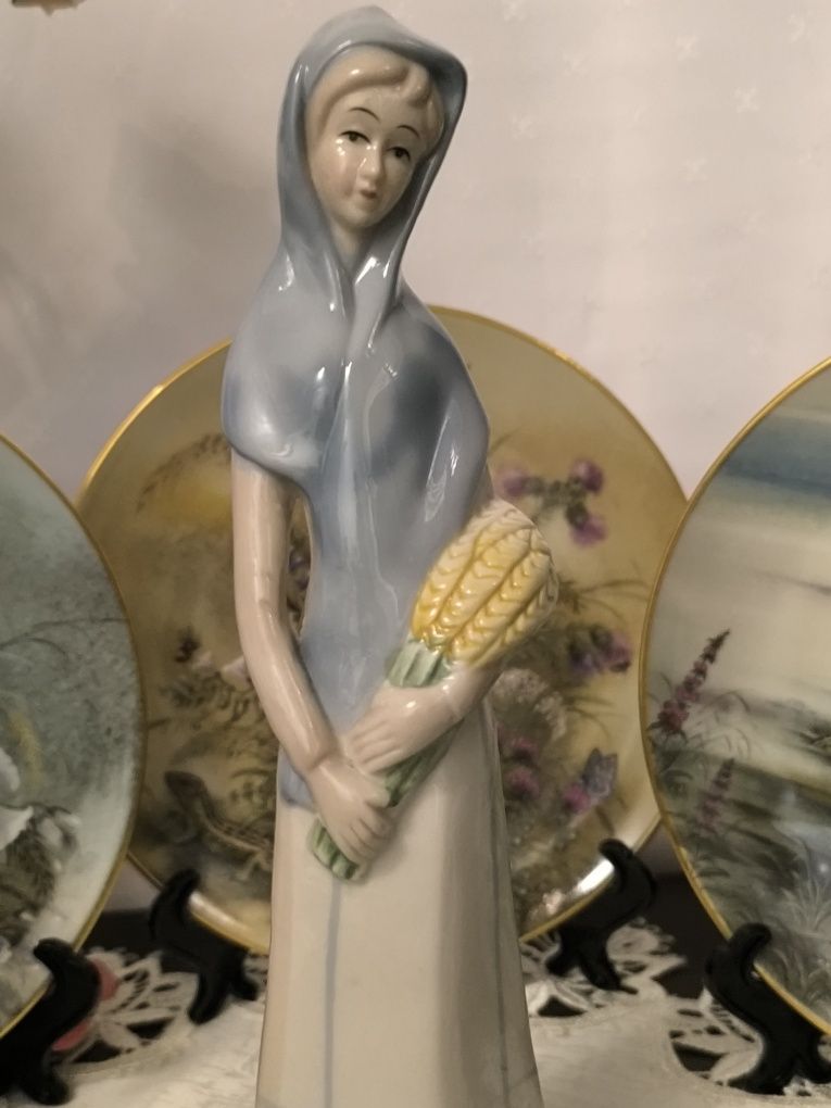 Порцеланова фигурка