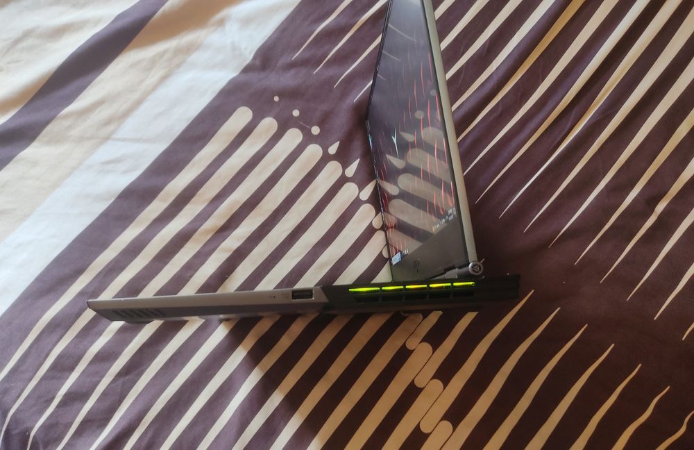 Vand laptop gaming Lenovo, i7 gen 9, gtx 1660ti 6gb