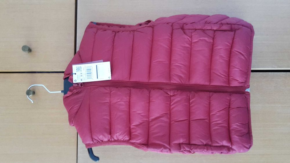 Елек 6 -7 г. нов Mango два цвята