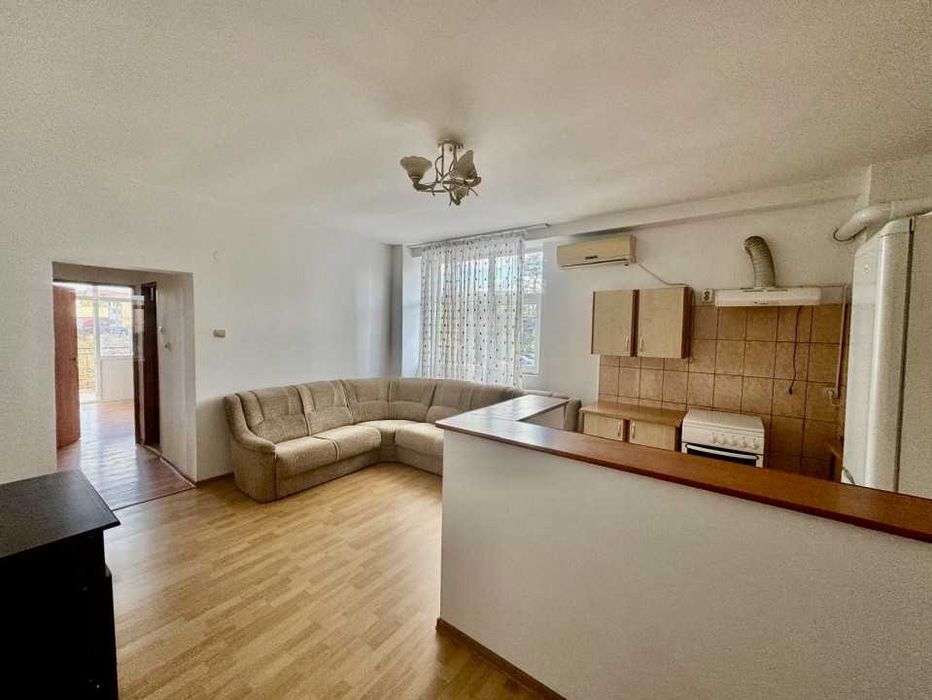 Apartament cu 2 camere, semidecomandat  in Mun. Pitești, zona Teilor