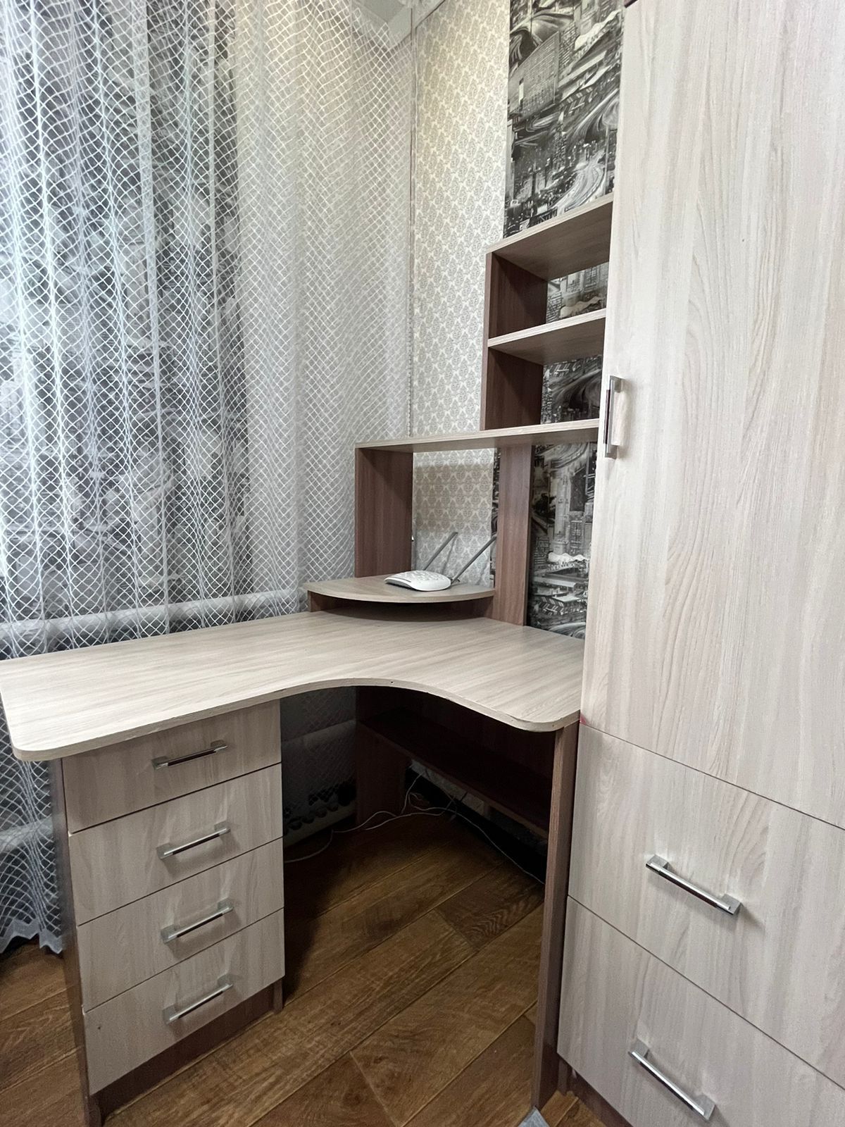 Стол компьютерный