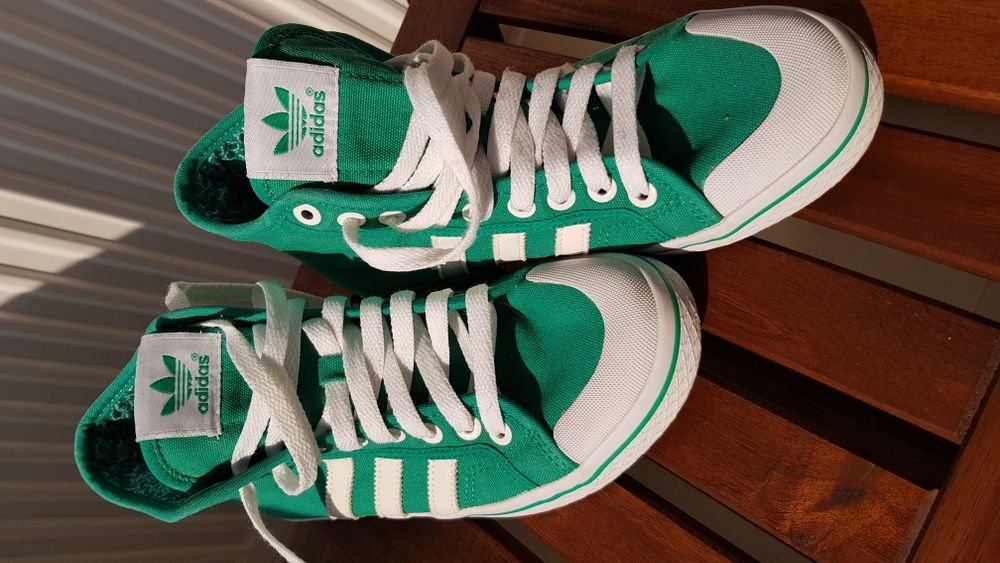 Tenesi Adidas Originali